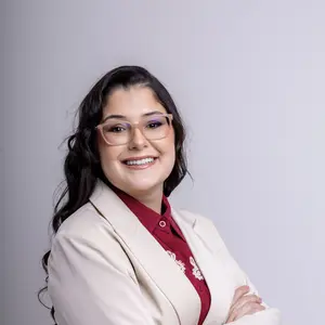 Dra. Alline Karolyne